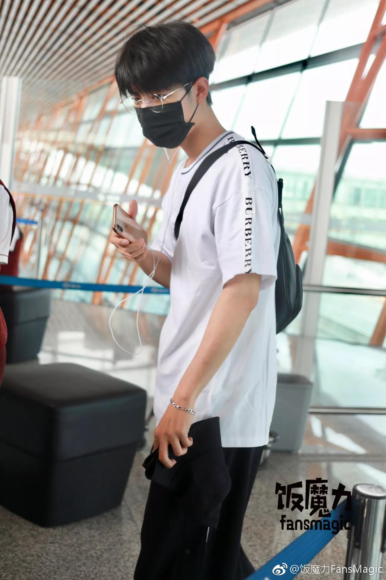 考古肖战:2018年9月—12月机场时间线汇总,今天请叫我收图狂魔