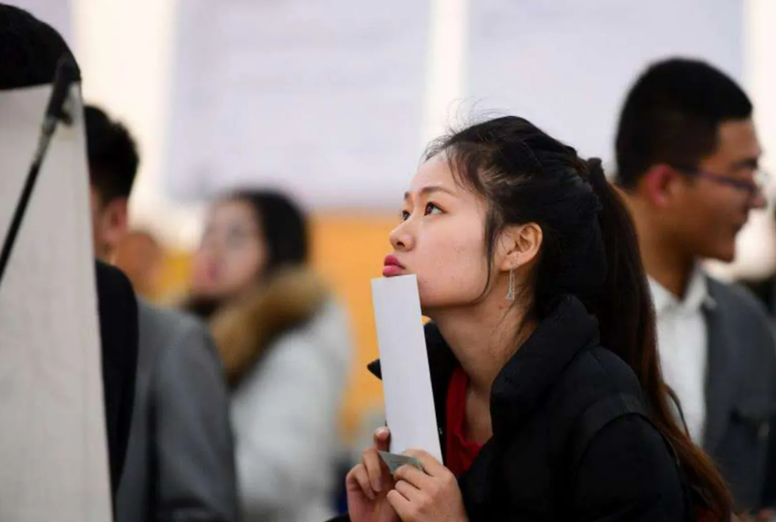 大学生毕业人数（2022年毕业生首超千万人）