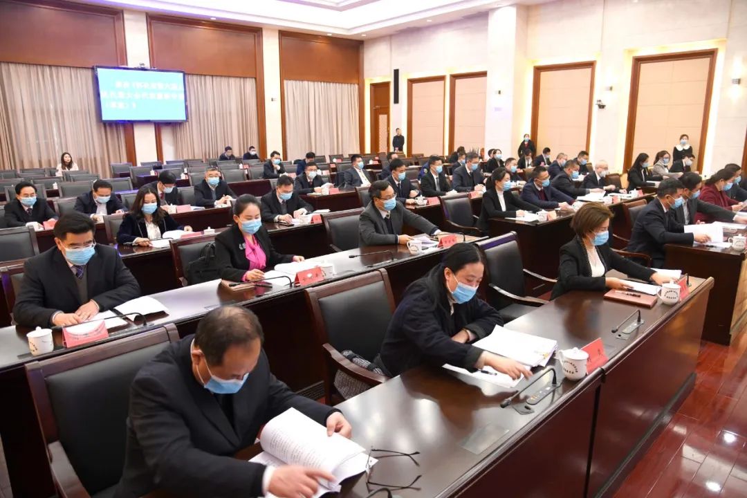 怀化市人大常委会出台“两守则”“一制度”