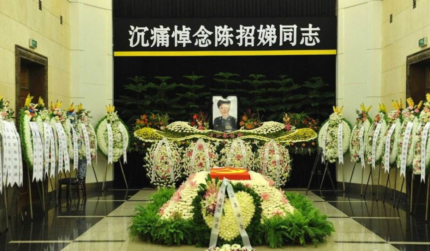 2013年陈招娣病逝，骨灰中发现多枚钢钉：曾是女排5连冠功勋