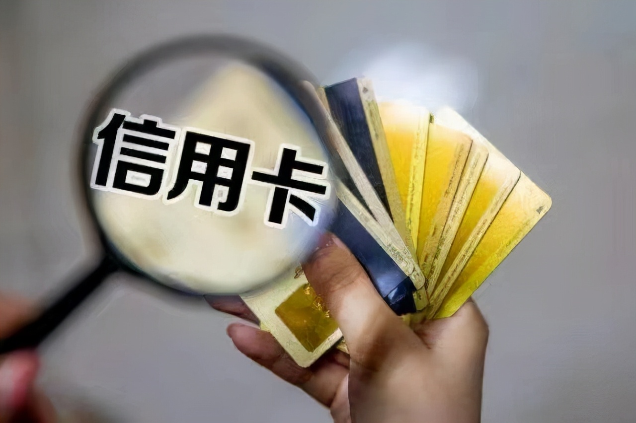 2019年，27岁女律师助理烧炭自尽：生前留下14张信用卡，欠款87万