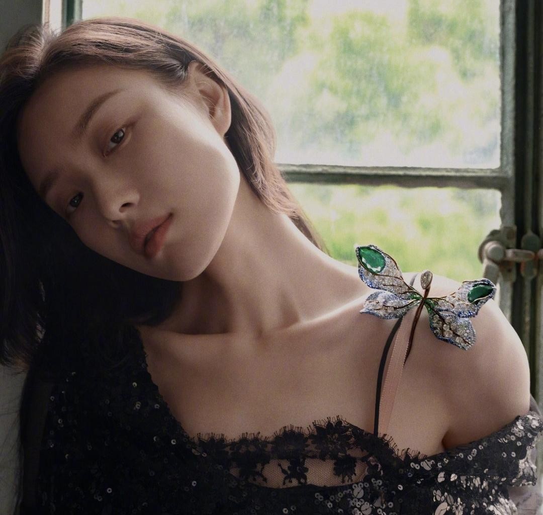 脸和身材判若两人，天使脸魔鬼身材的女明星，有的绝色有的尴尬