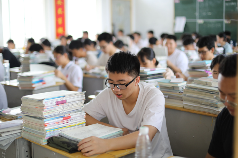 私立高中迎来“寒冬”，招生方式或将发生改变，家长内心五味杂陈