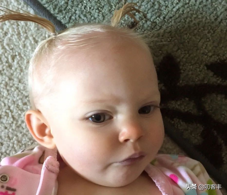 婴儿哭嘴唇紫（婴儿嘴唇发紫是不是要马上去医院）幼儿百科魔术铺