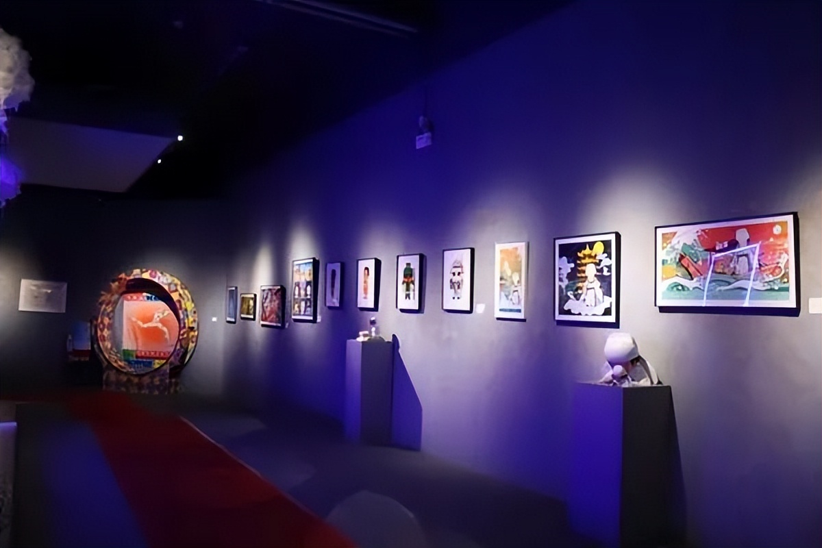 穿越时空·唂咚潮流艺术邀请展在798国际文化交流中心开幕