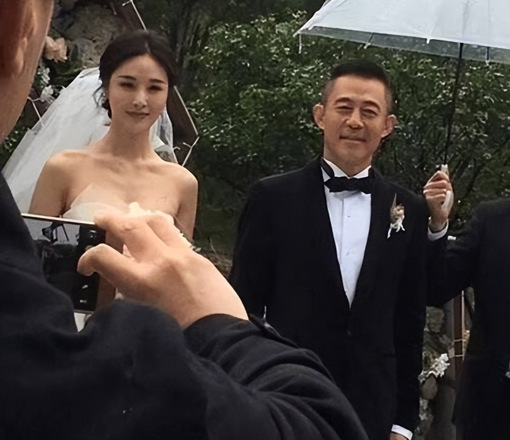 演员潘雨辰，失败的婚姻让我终身难忘，和女儿相依为命很幸福