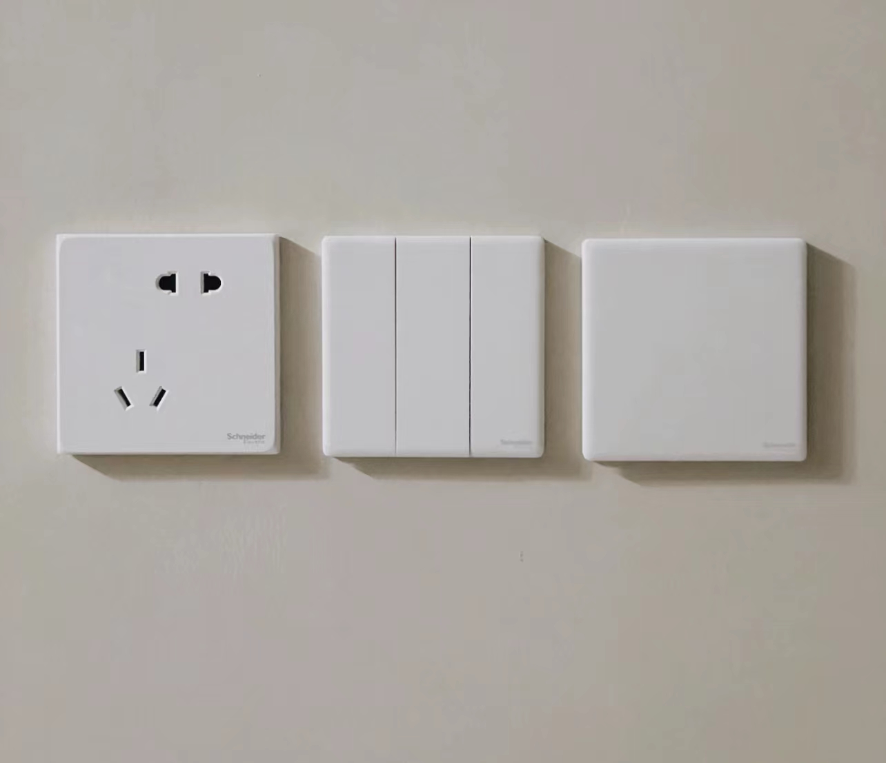 假如水电师傅说真话，改水电就不会花那么多钱，还不够用