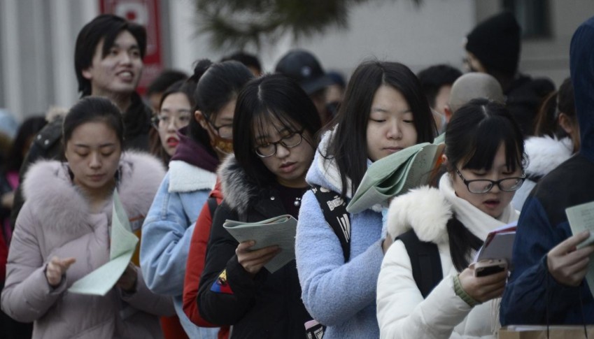 研究生迎来新调整，学制年限将延长，部分高校2022年开始落地执行