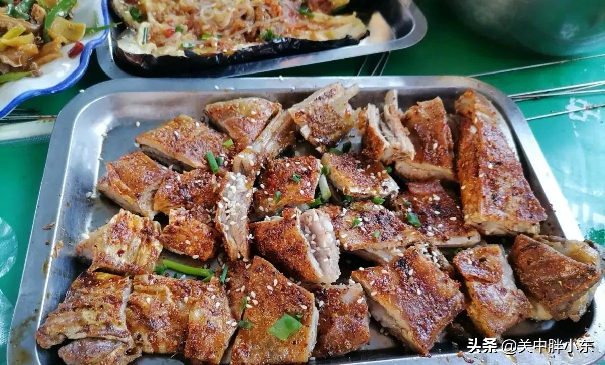 户县美食攻略，从早餐到晚餐，一天往返，口碑馆子和地摊，接地气
