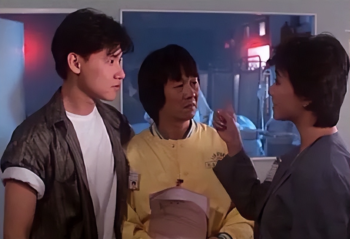 当年许冠英被提名最佳男配角，但他认为自己才是主角，拒绝提名