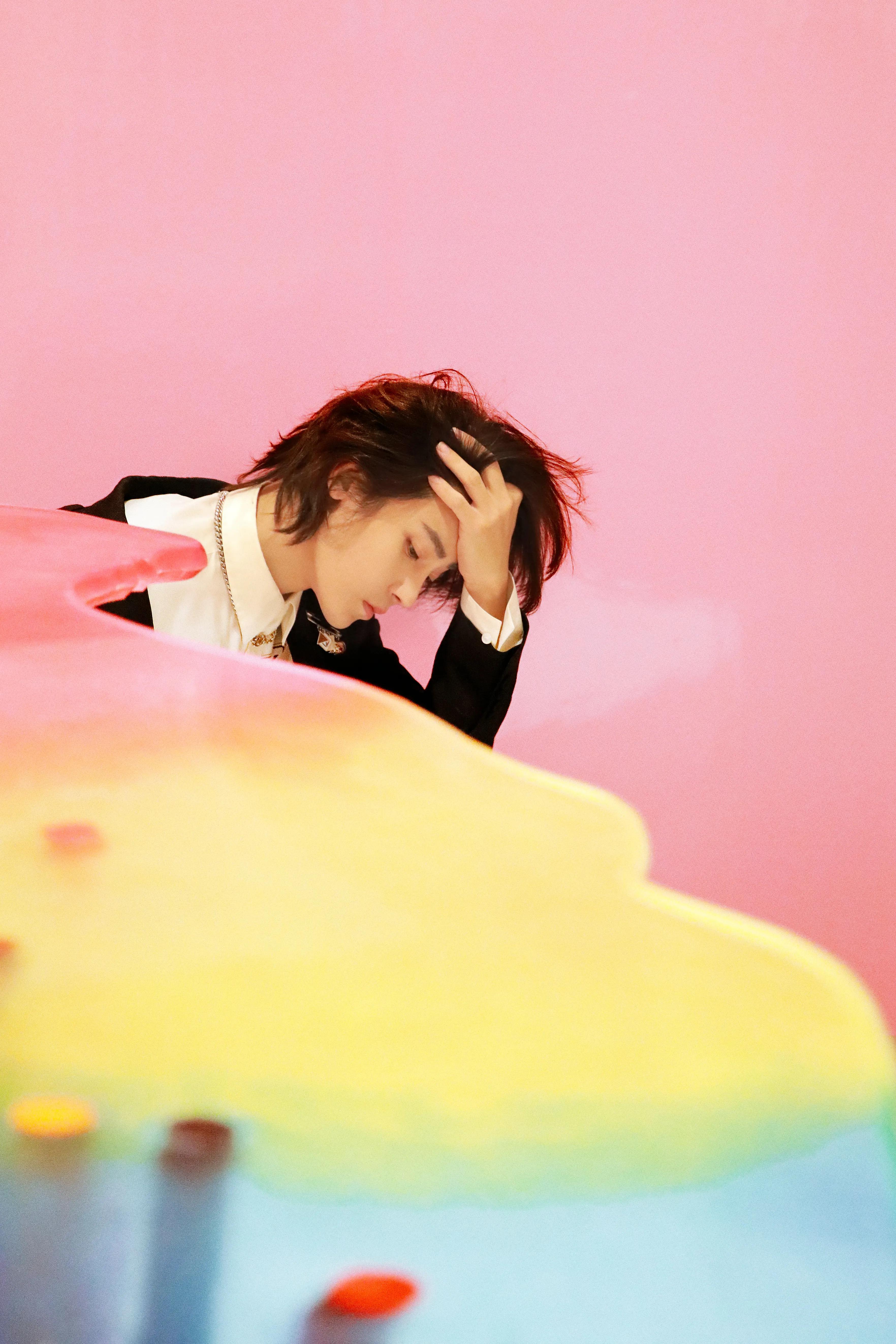 侯明昊尼龙艺术馆奇想大片，真好看，真的可可爱爱，帅帅气气