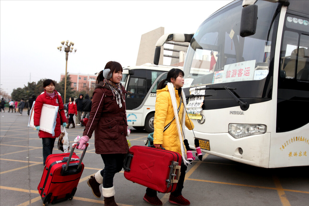 江苏的高校公布放寒假时间，较往年有所提前，但天数却有缩短