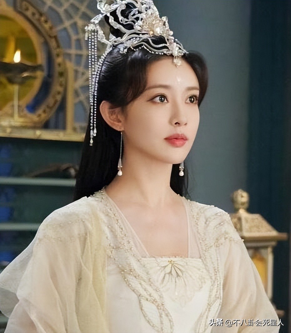 这6位女星演配角艳压女主，美貌惊艳却不受欢迎，她们做错了什么