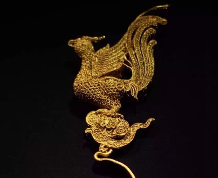 山海经最强十大神兽：鲲鹏吞噬万物只能垫底，瑞兽不能进前三