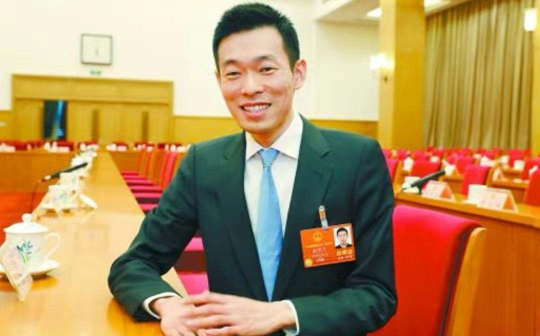 放弃美国百万年薪，回国当村官拿1450月薪的“耶鲁哥”，后来怎样