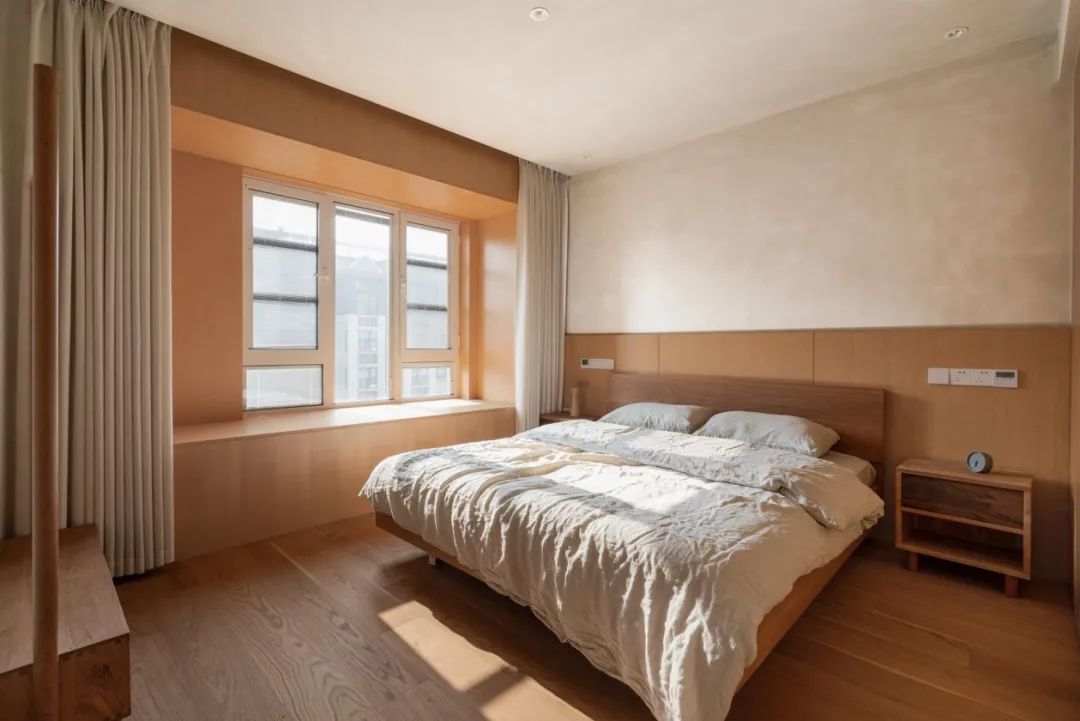 130m²原木和微水泥：这个显大又显通透的禅意之家，美到我了