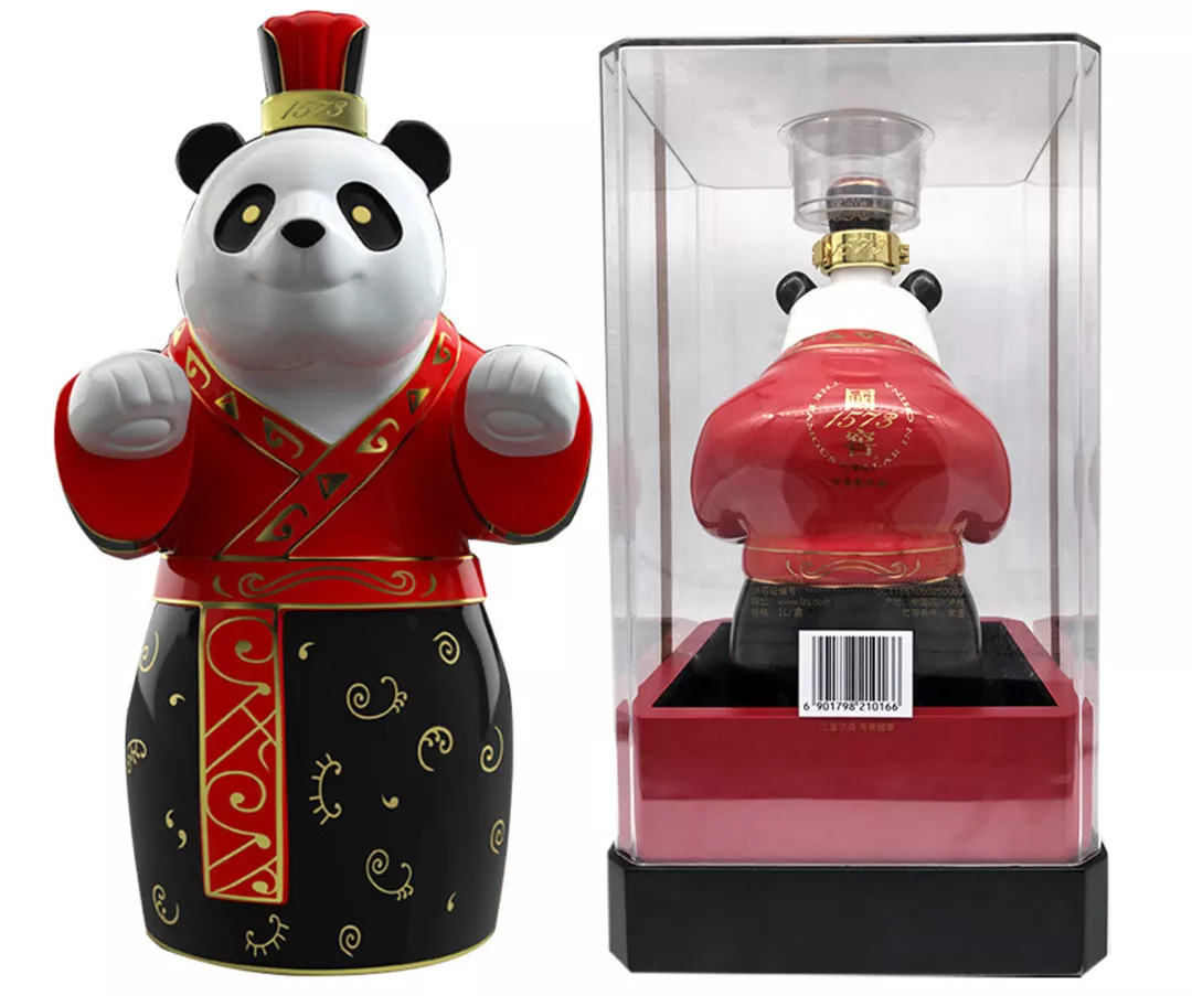 白酒造型奇葩大赏!这造型、这设计“甘拜下风!”