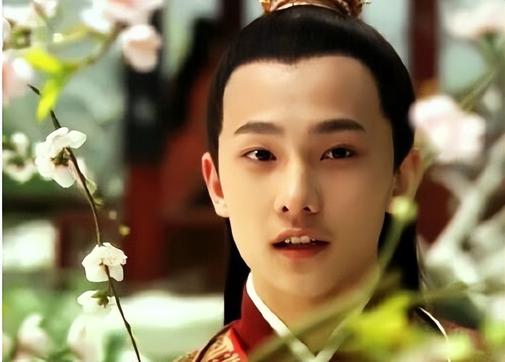 剑眉星目，风度翩翩，这10位男明星的长相，击中了国人审美