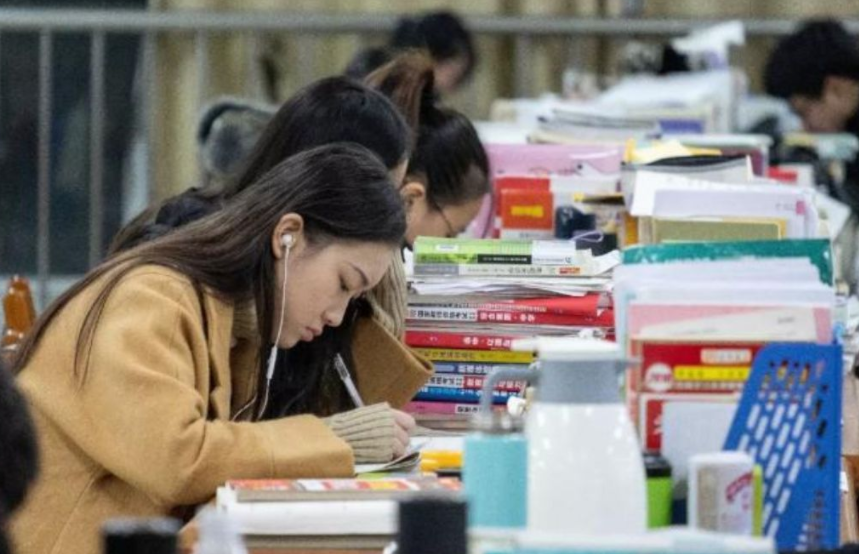 浙江工商大学会计专硕学费（研究生初试成绩公布）