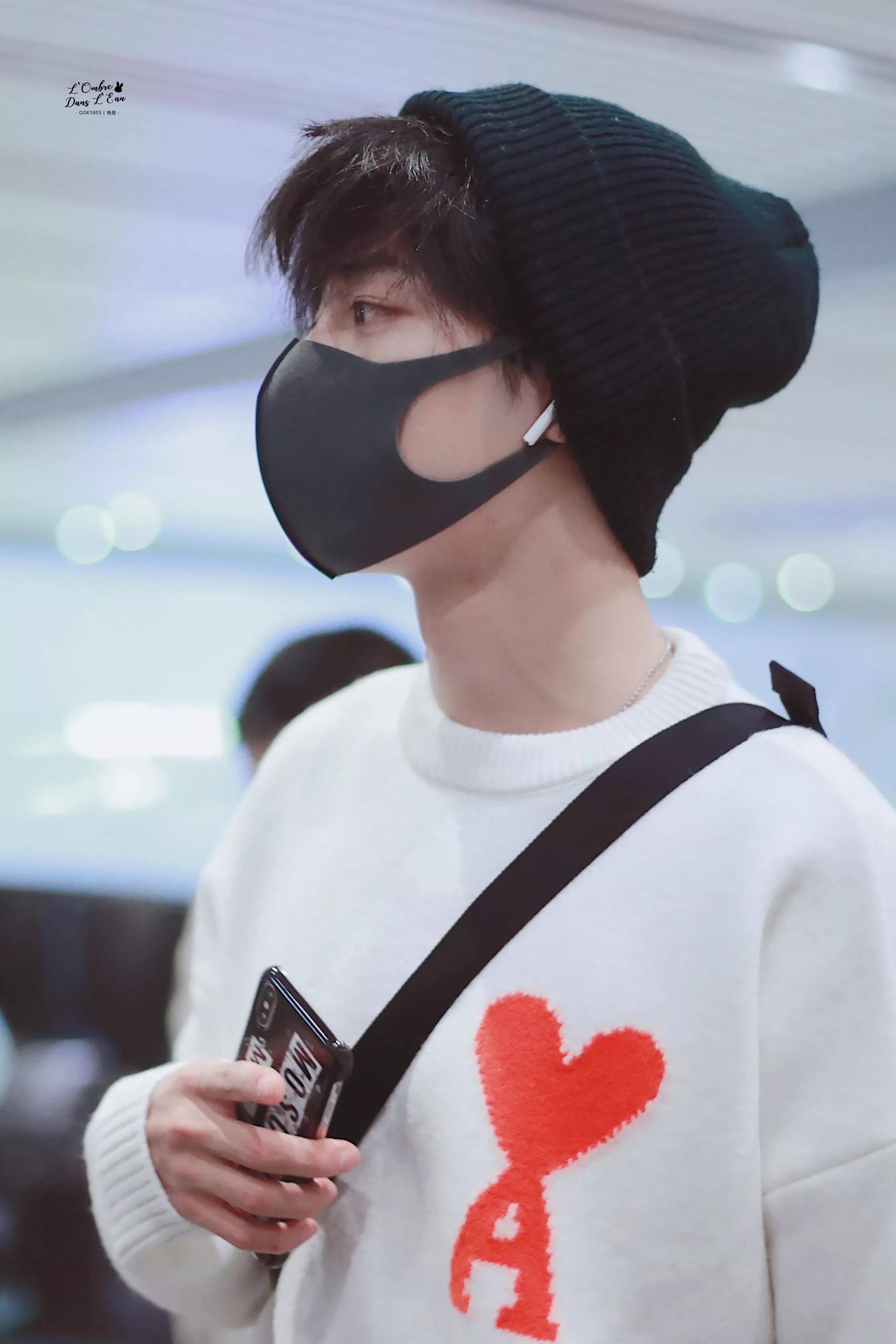 考古肖战:2018年9月—12月机场时间线汇总,今天请叫我收图狂魔