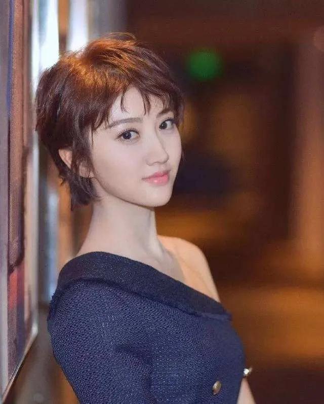 论短发女星你更喜欢谁？