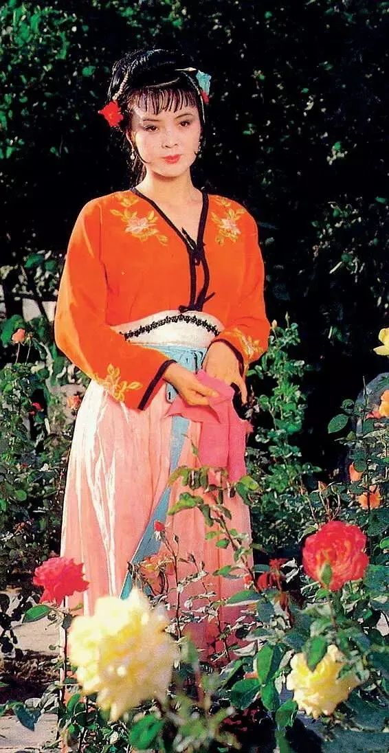 33位老牌簪花美人！林妹妹第一，林芳兵艳绝，你最偏爱谁呢？