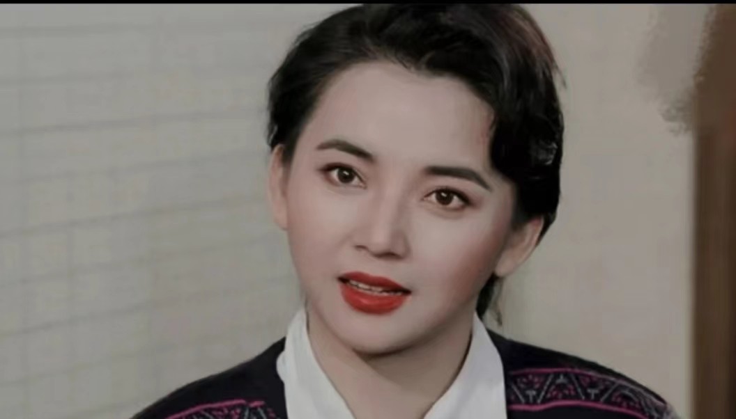 红极一时却突然“消失”的15位明星：林芳兵险毁容，利智为爱息影