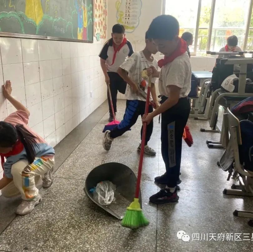 致敬最可爱的人——四川天府新区三星小学开展劳动实践周系列活动