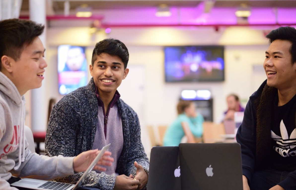 海外“一年制硕士”成为话题，留学生回国找工作，现状引起争议