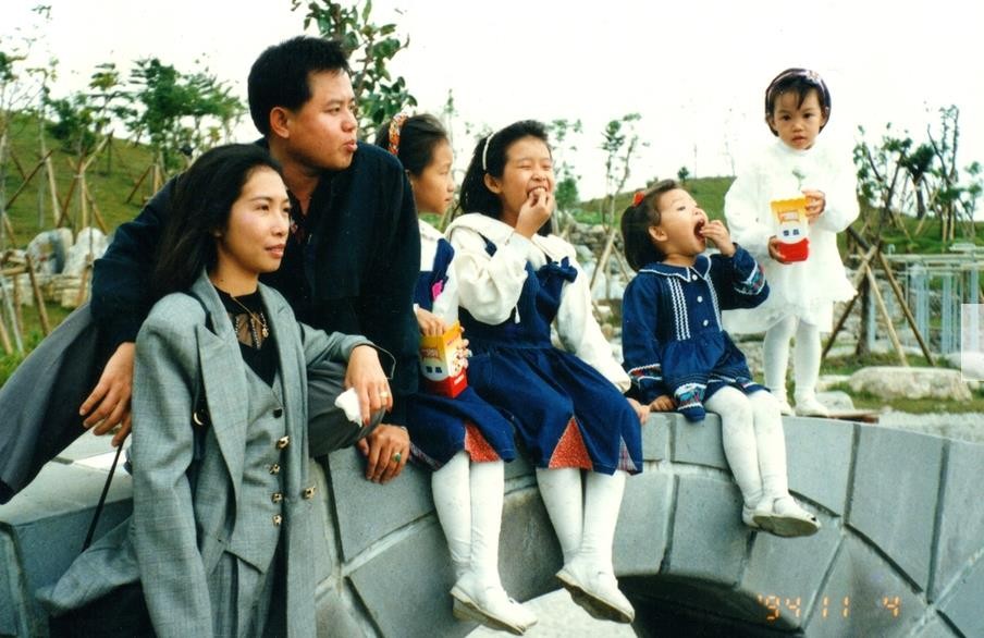 “一笑成名”谢依霖：凭借搞怪火遍两岸三地，一度成为小s接班人