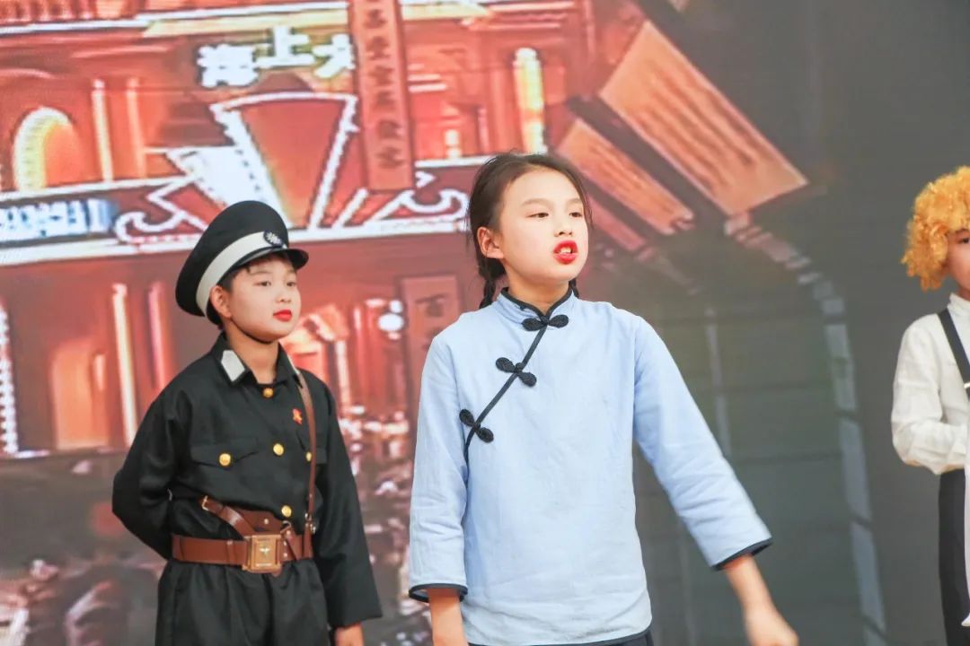 花田花绽，阅读悦心｜双流区黄甲小学举行读书节之阅读表演赛