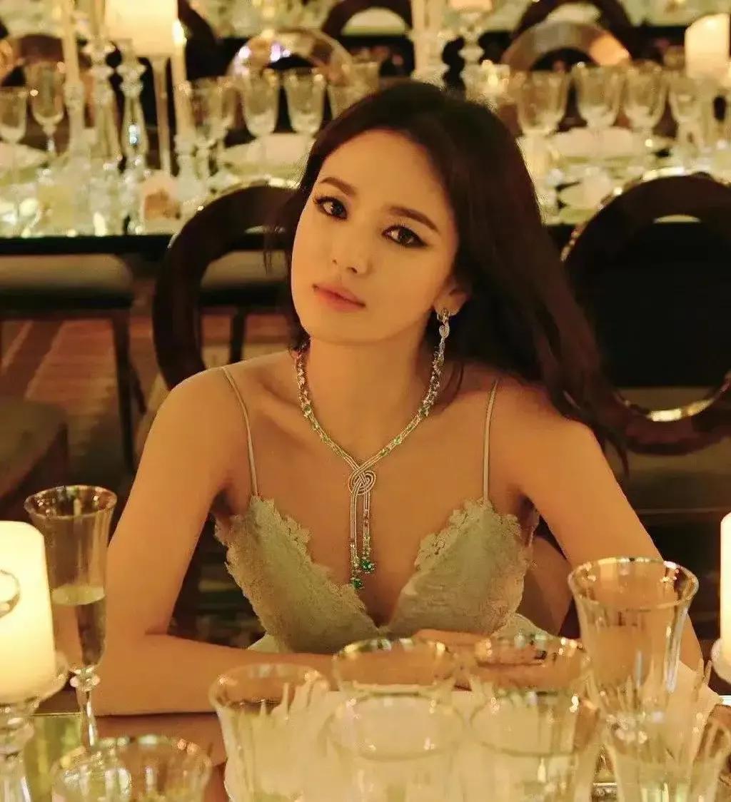 别样宋慧乔坦然面对40岁危机