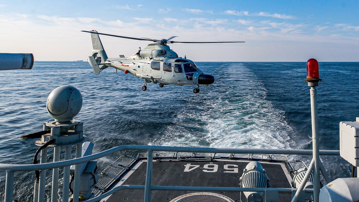 ��С�����ܡ����й�039�ͳ���Ǳͧ���¸�����������λ����ˮ��055