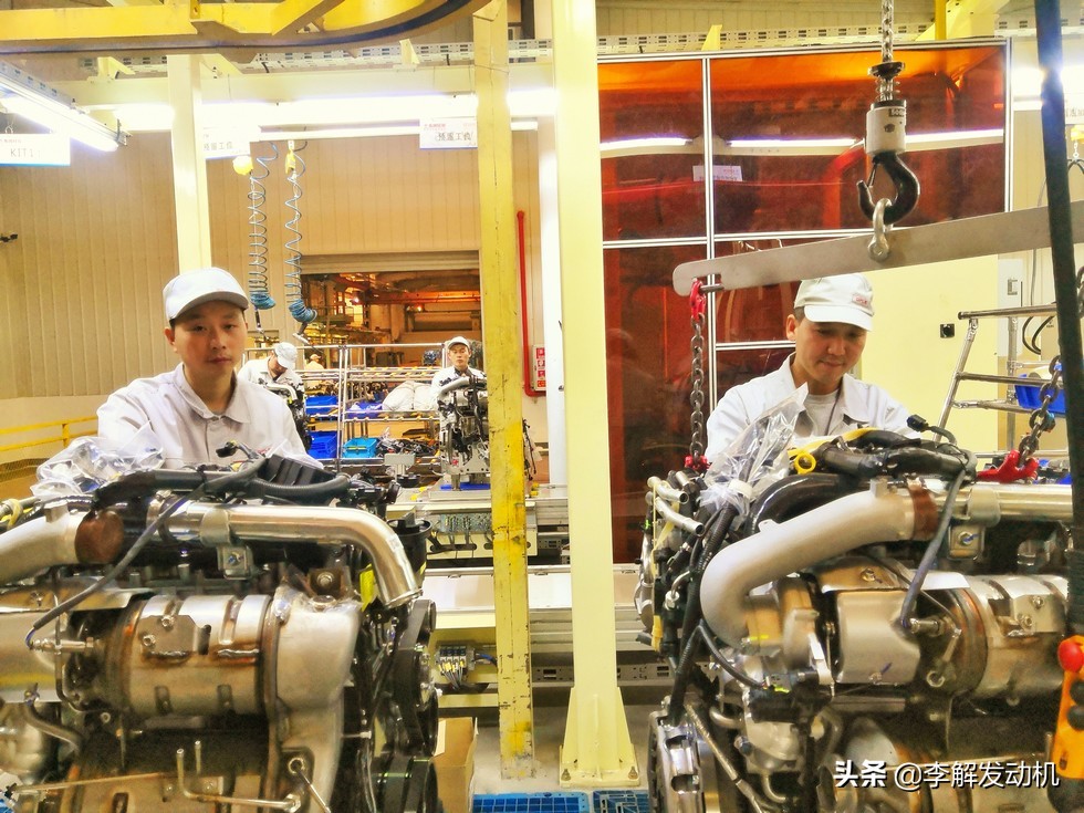 李解柴油机：车用2.3L发动机M9T，配套日产锐骐6东风凯普特