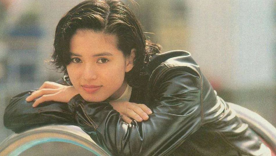 12位年过50的美人今昔颜值对比：有人还敢演丫头，有人整容致脸崩