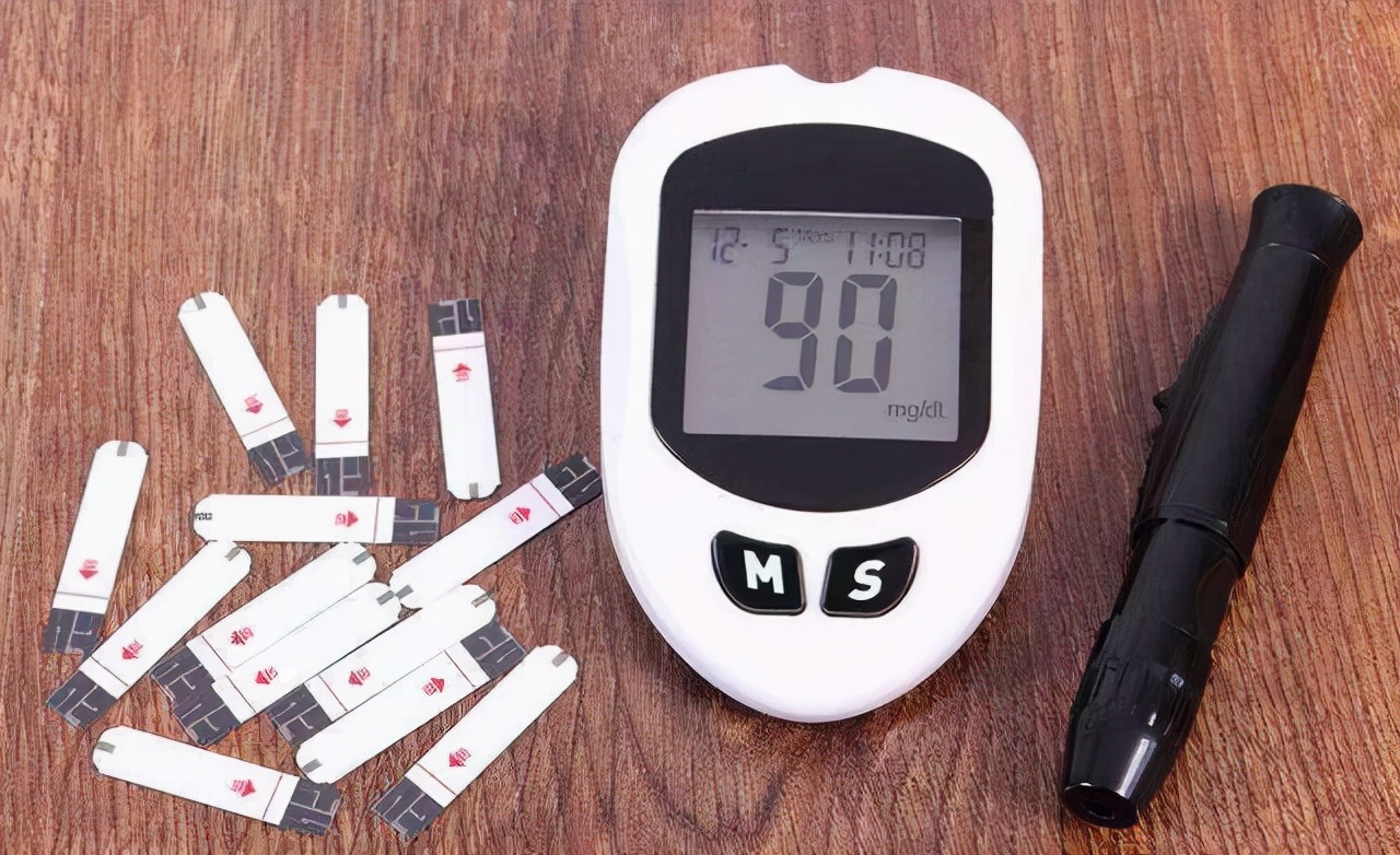 晚上如果没有出现这4种症状，说明血糖控制得不错，不妨来看一下