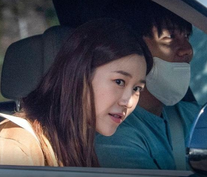 李侑菲：统一亚洲男人审美，父亲是韩国的富商，妹妹男友是李昇基