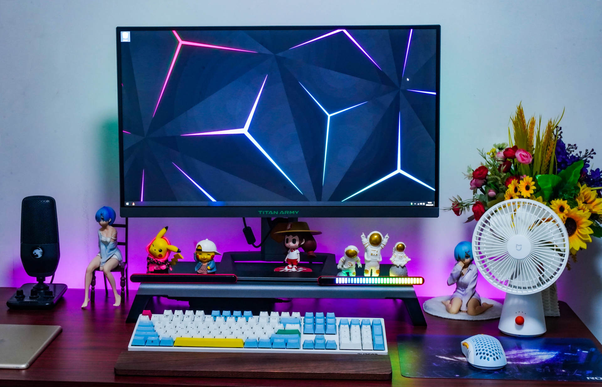 小巧便携还静音。入手米家桌面移动风扇，享受清凉一夏