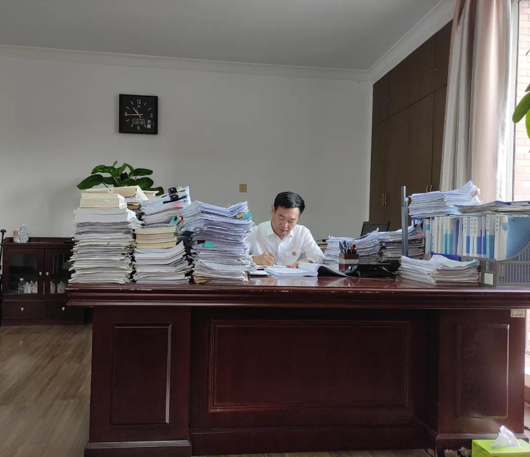 祟川杰出英才丨让民办高校在通城生根开花一一记南通理工学院董事长陈明宇