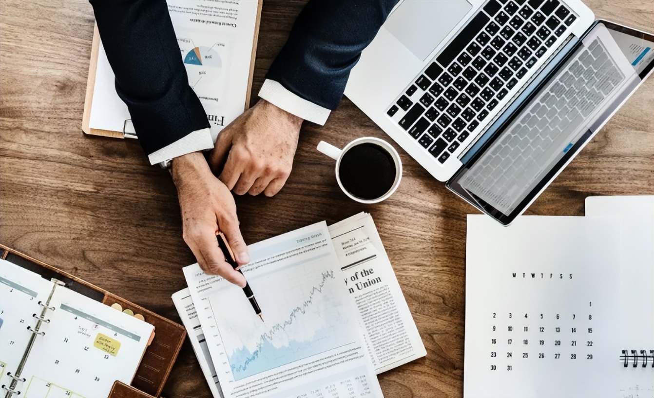 外事邦：2022年有哪些热门专业？前景好、不冷门还潜力大