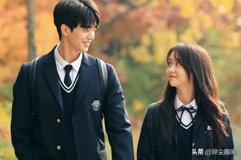 非官配却超搭的CP！《二十五，二十一》智雄&升婉超强CP感引热议