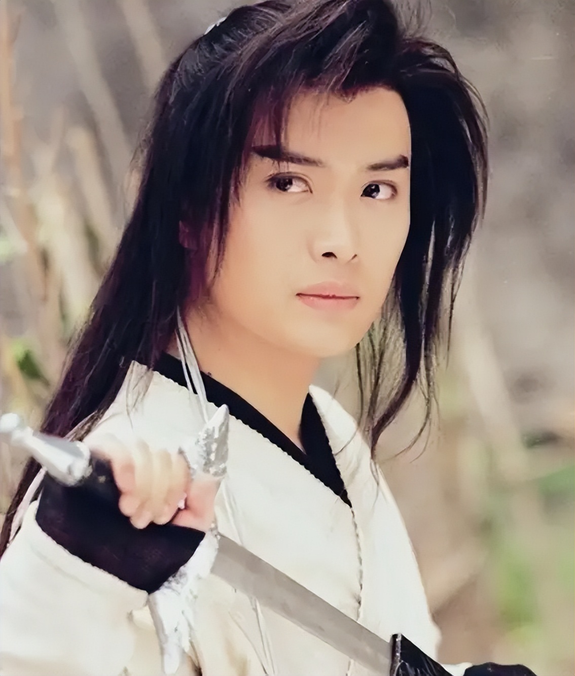 拥有“铜铃大眼”的10位男星，个个都是金刚眼，像开了大眼特效