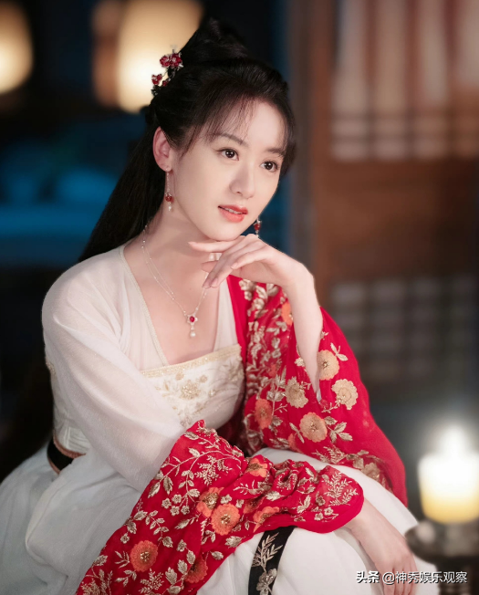 剧组招募女群演，要求颜值高、气质好，还要瘦成90斤不到的肉夹馍