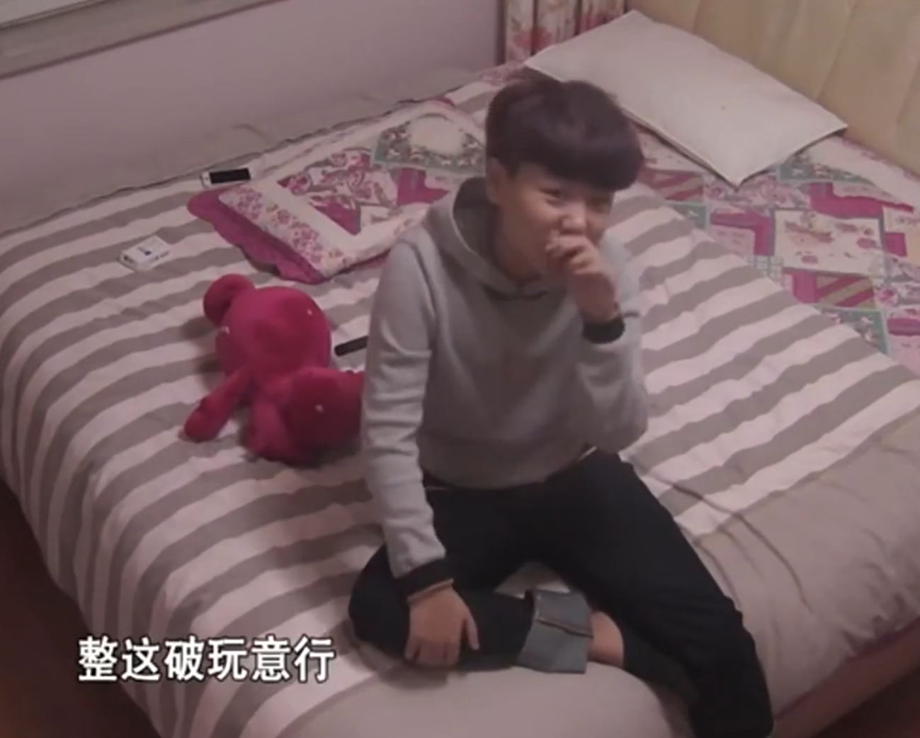 辽宁富家女：每天早饭300块，一双鞋穿三次就扔，喜欢和母亲对打