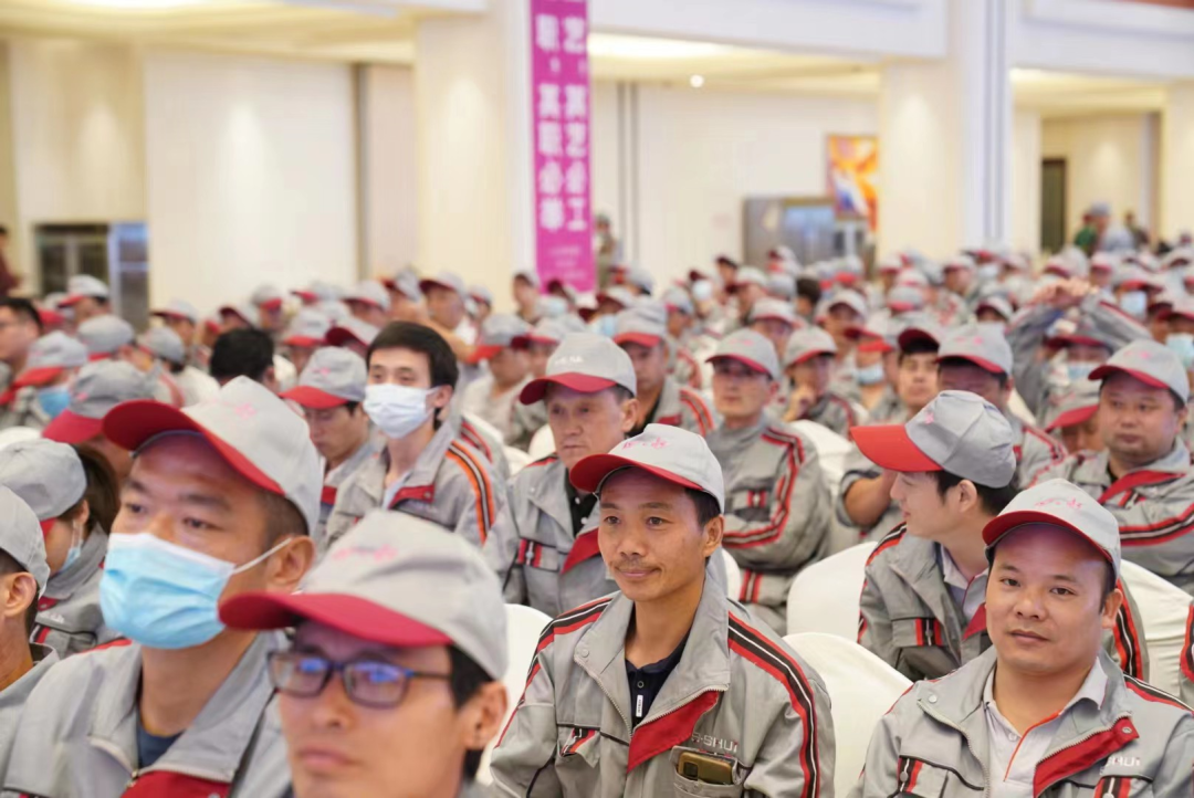 匠心永恒 | 山水装饰集团第十六届劳动工人表彰大会圆满召开