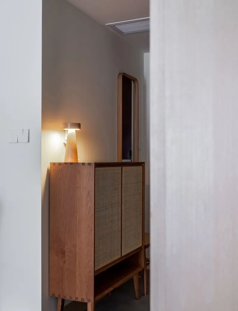 100m²治愈原木风：处处藏着彩蛋的家，谁看了不羡慕