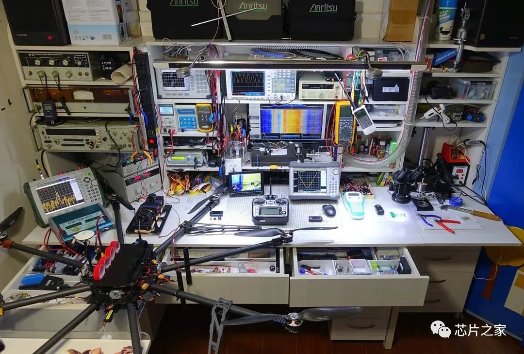 明明是同事，为何离职前要在可调电源上动手脚