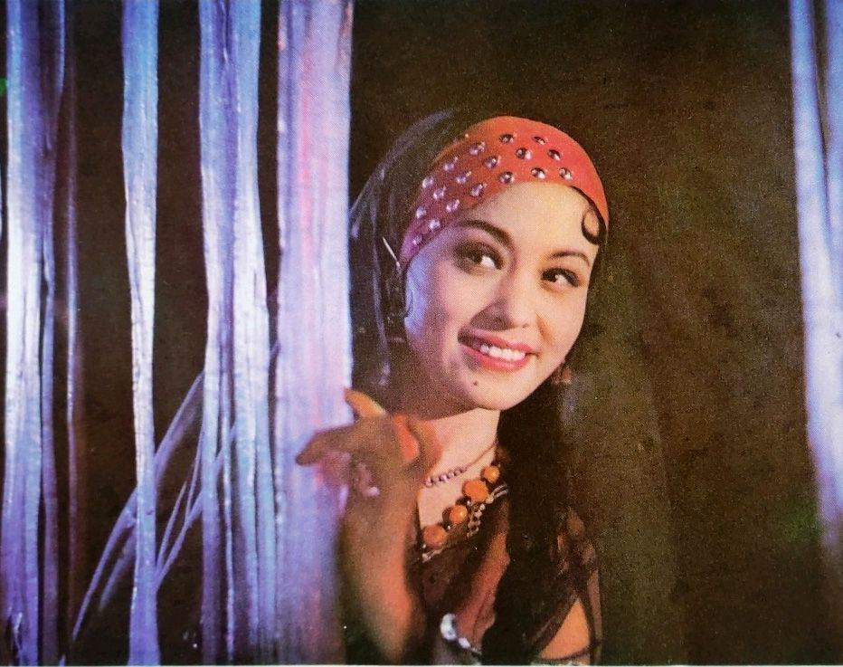 7位东方歌舞团出来的明星，有人成一线明星，有人成国家一级演员