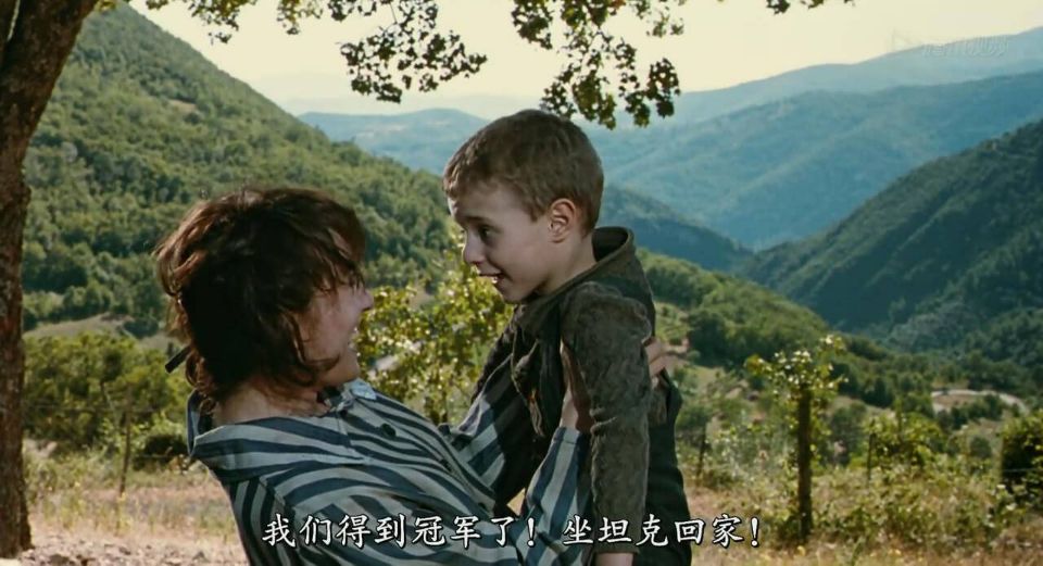 电影《美丽人生》：纳粹屠刀下救子！父爱如山的最好诠释