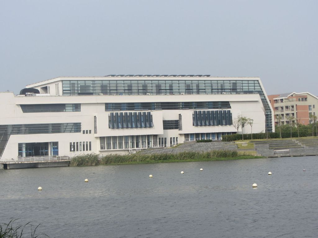 上海海事大学：除了航运、物流、海洋学科，还有哪些专业值得报考